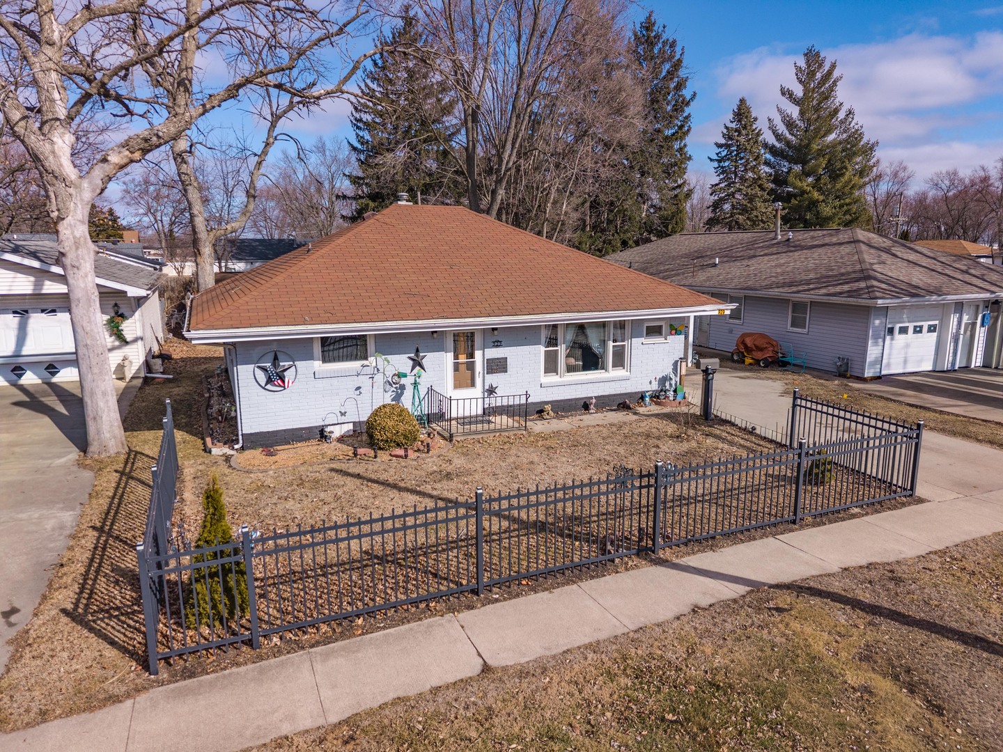 929 E Water Street, Pontiac, IL 61764