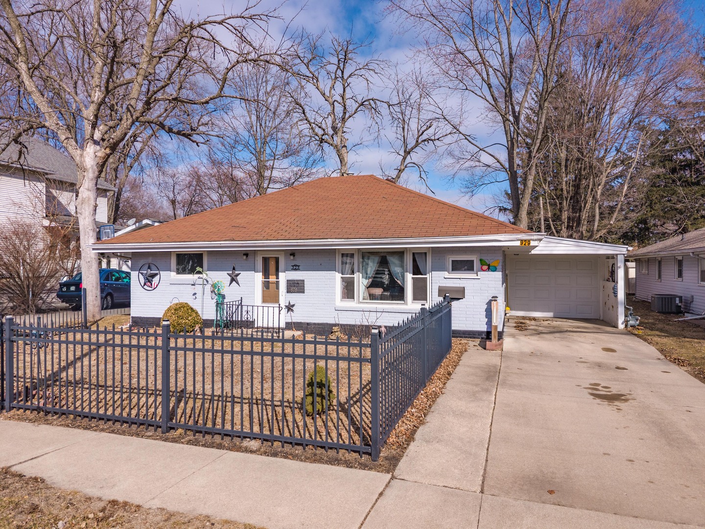 929 E Water Street, Pontiac, IL 61764