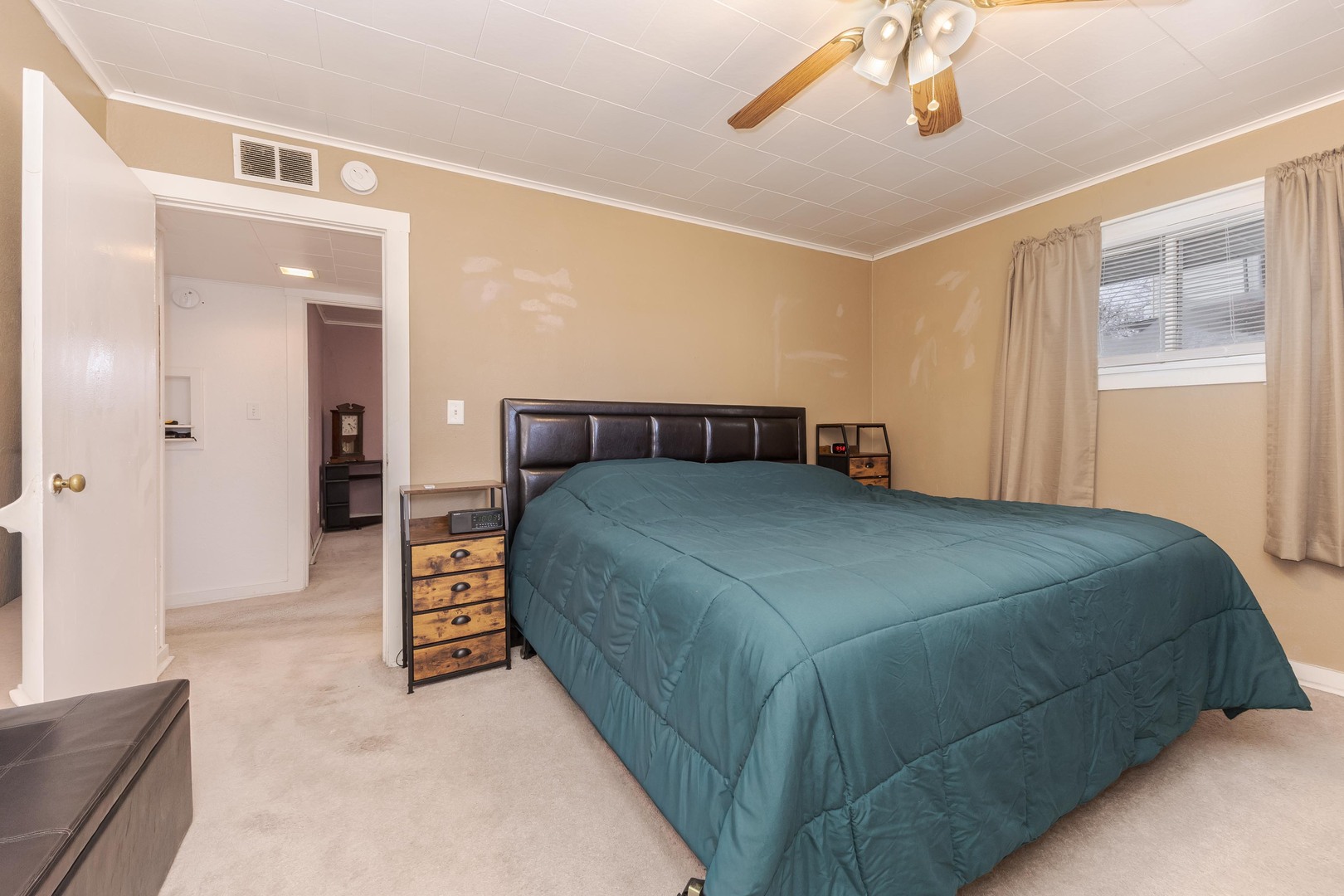 929 E Water Street, Pontiac, IL 61764