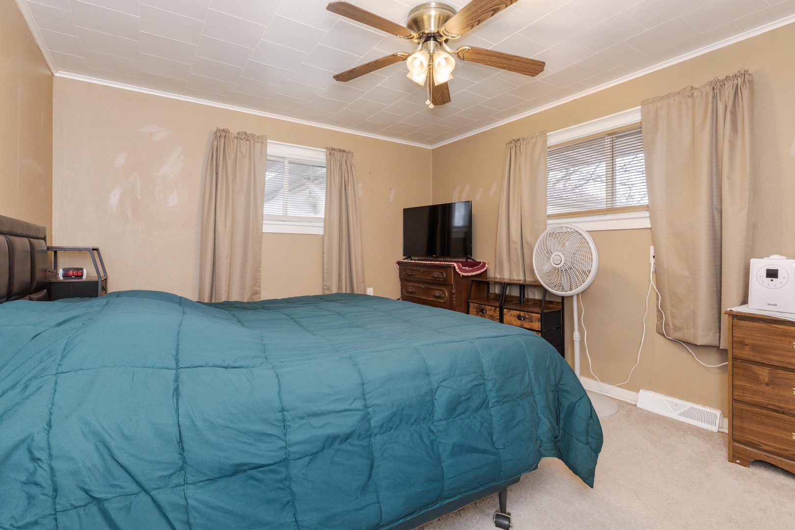 929 E Water Street, Pontiac, IL 61764