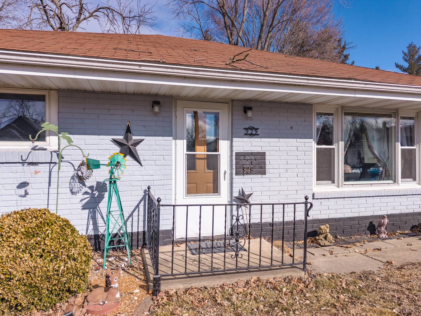 929 E Water Street, Pontiac, IL 61764