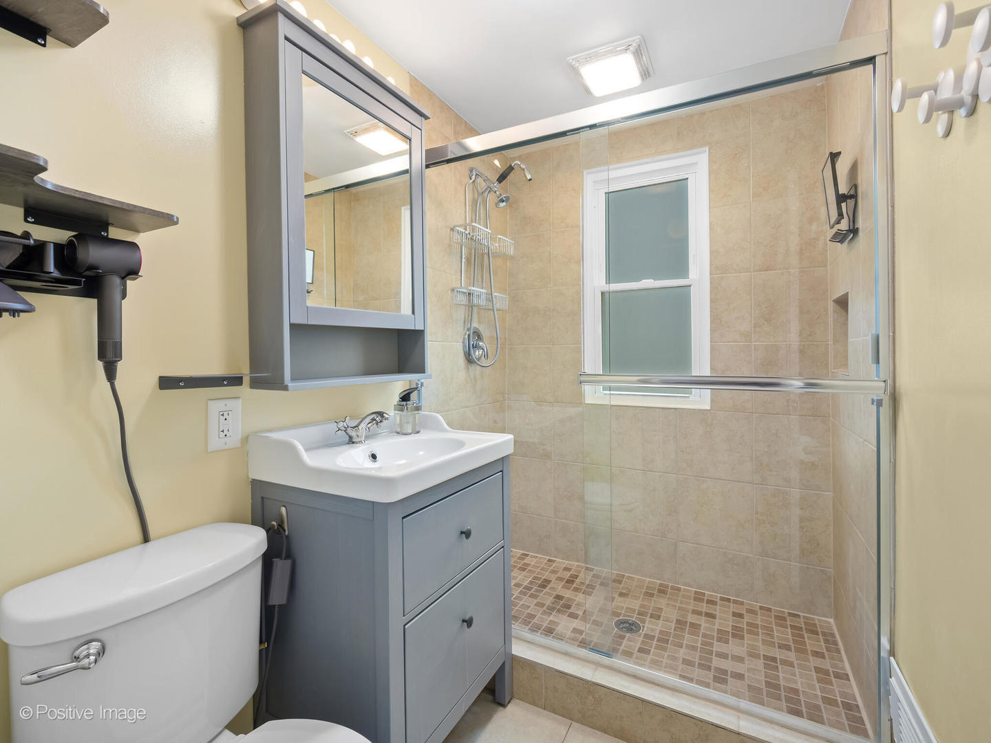 918 S Cambridge Avenue, Elmhurst, IL 60126