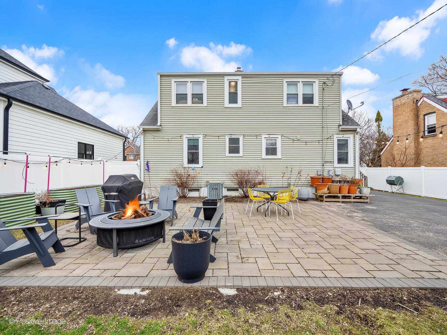 918 S Cambridge Avenue, Elmhurst, IL 60126