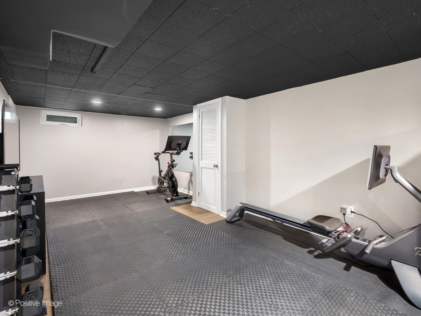 918 S Cambridge Avenue, Elmhurst, IL 60126