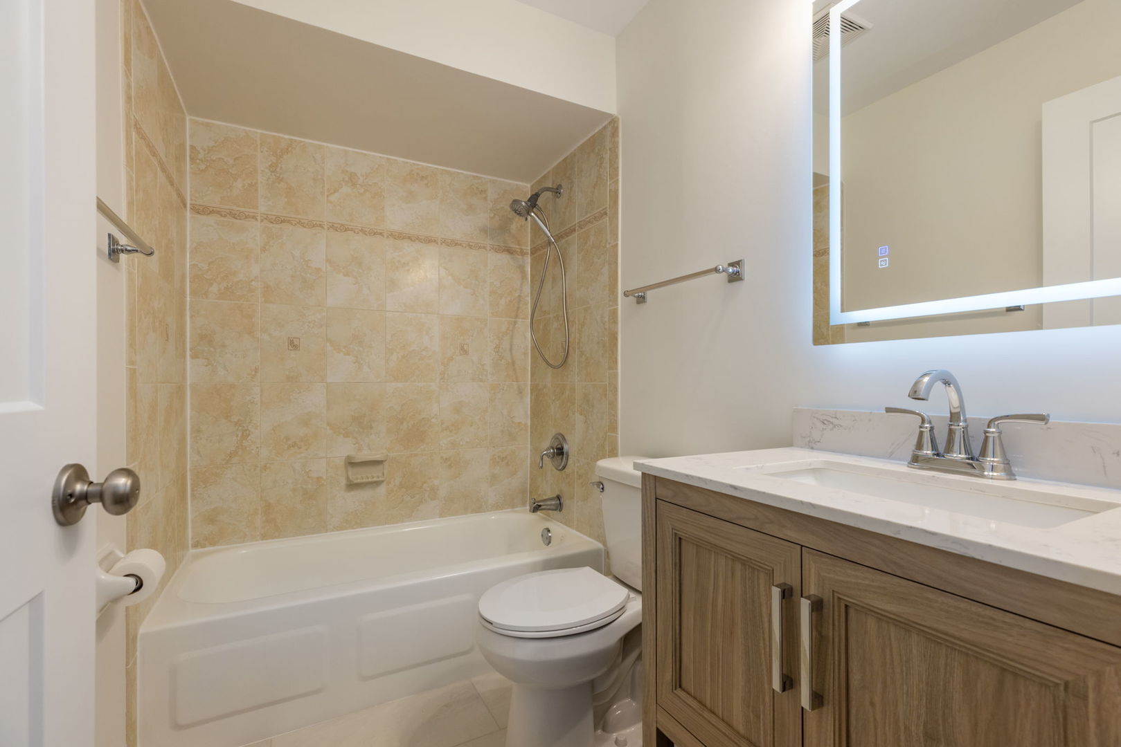 1501 Darien Lake Drive #201, Darien, IL 60561