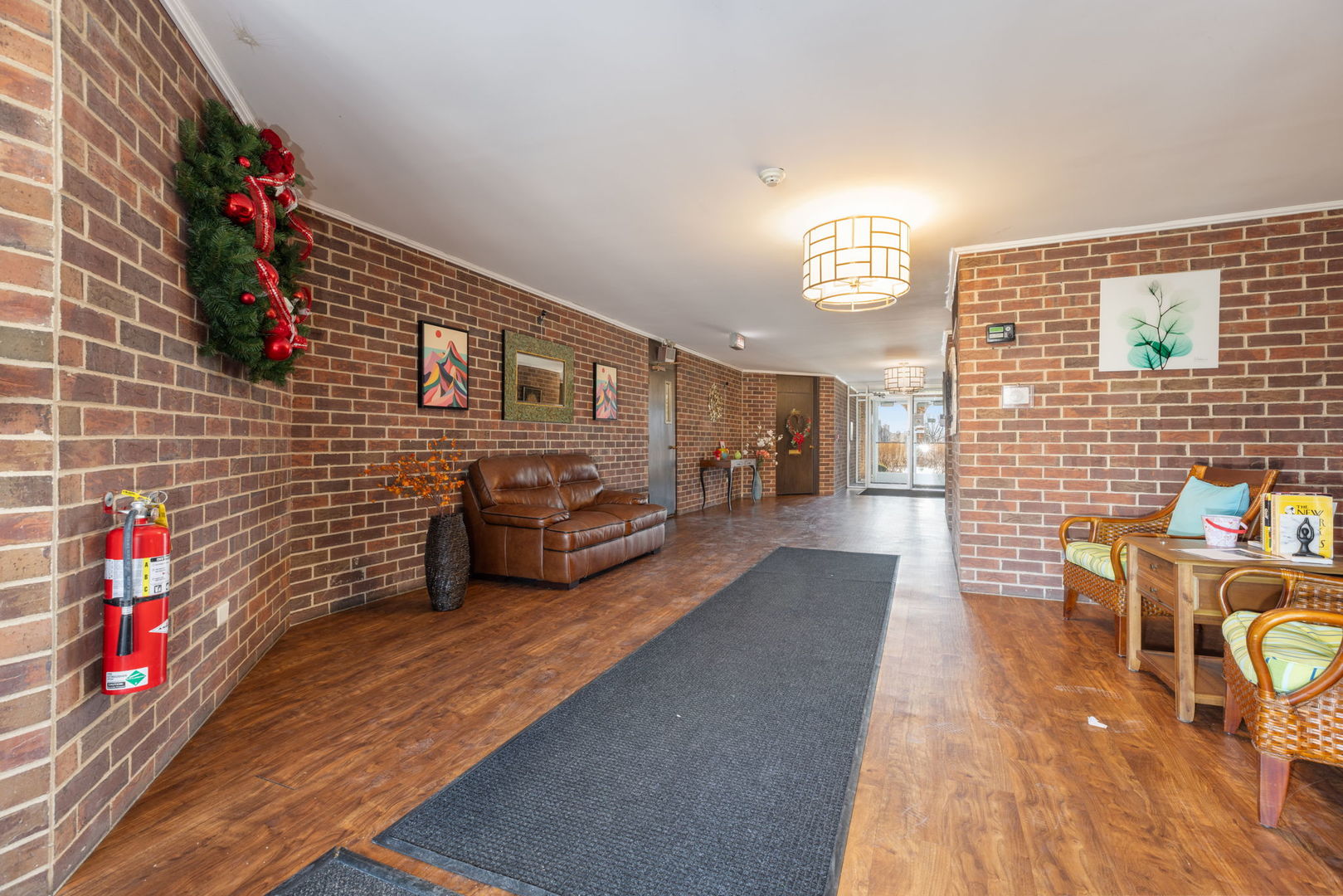 1501 Darien Lake Drive #201, Darien, IL 60561