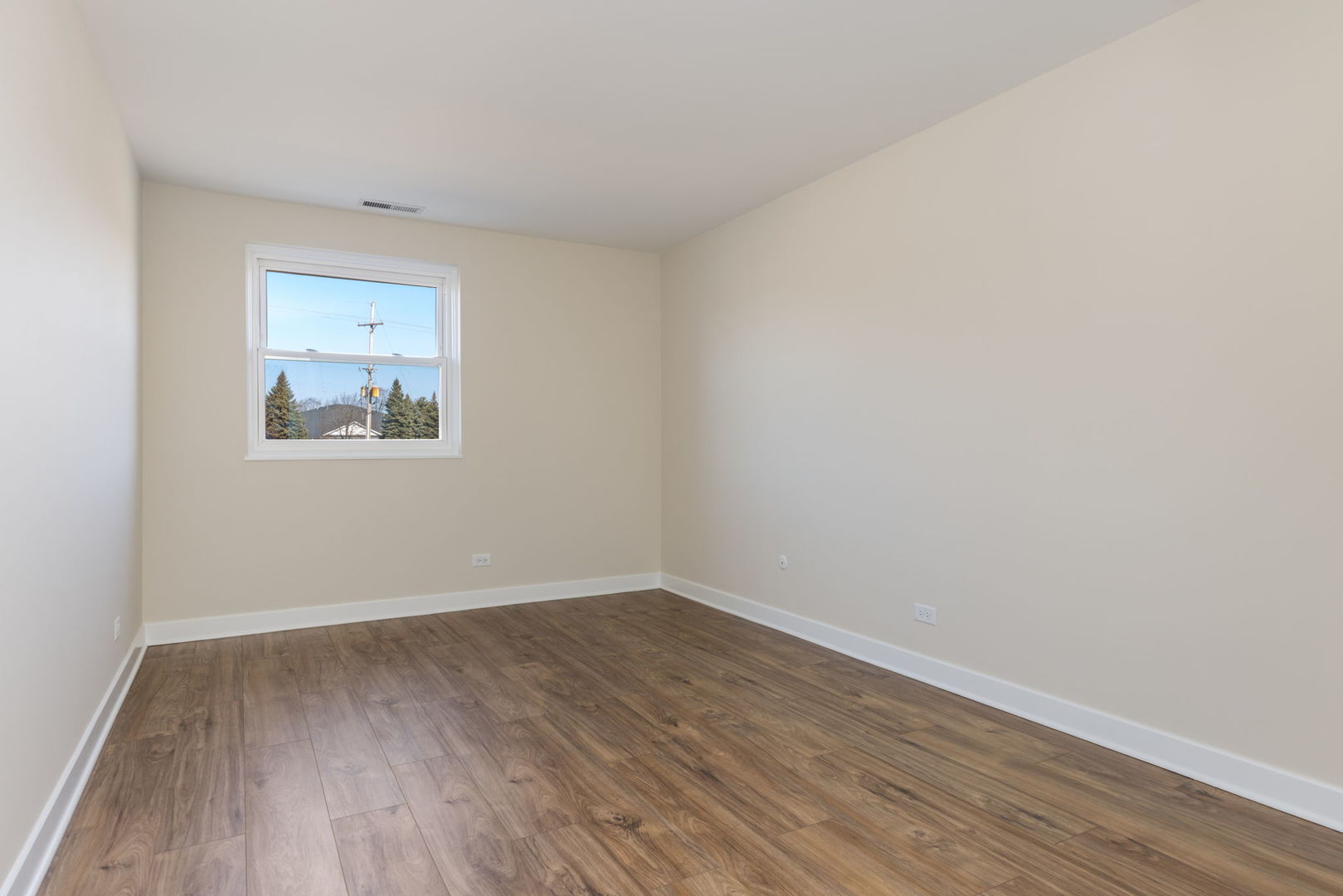 1501 Darien Lake Drive #201, Darien, IL 60561