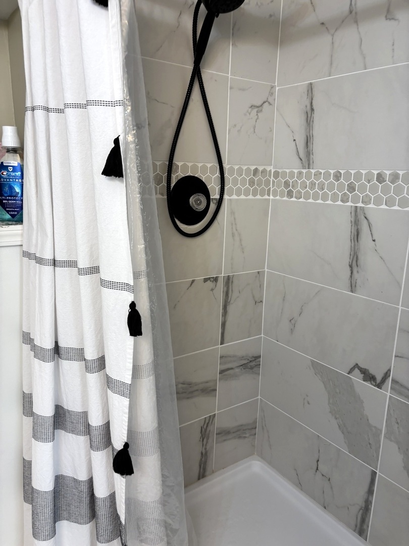 404 N Kinzie Street, Thornton, IL 60476