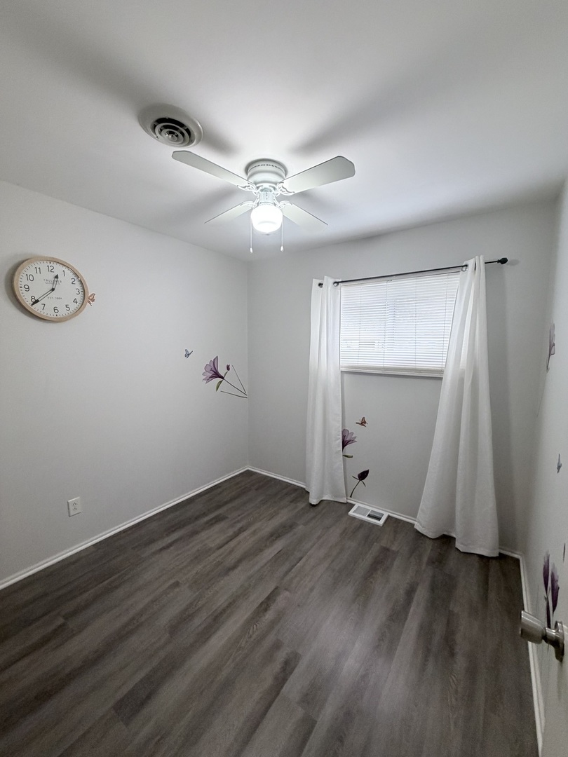 404 N Kinzie Street, Thornton, IL 60476