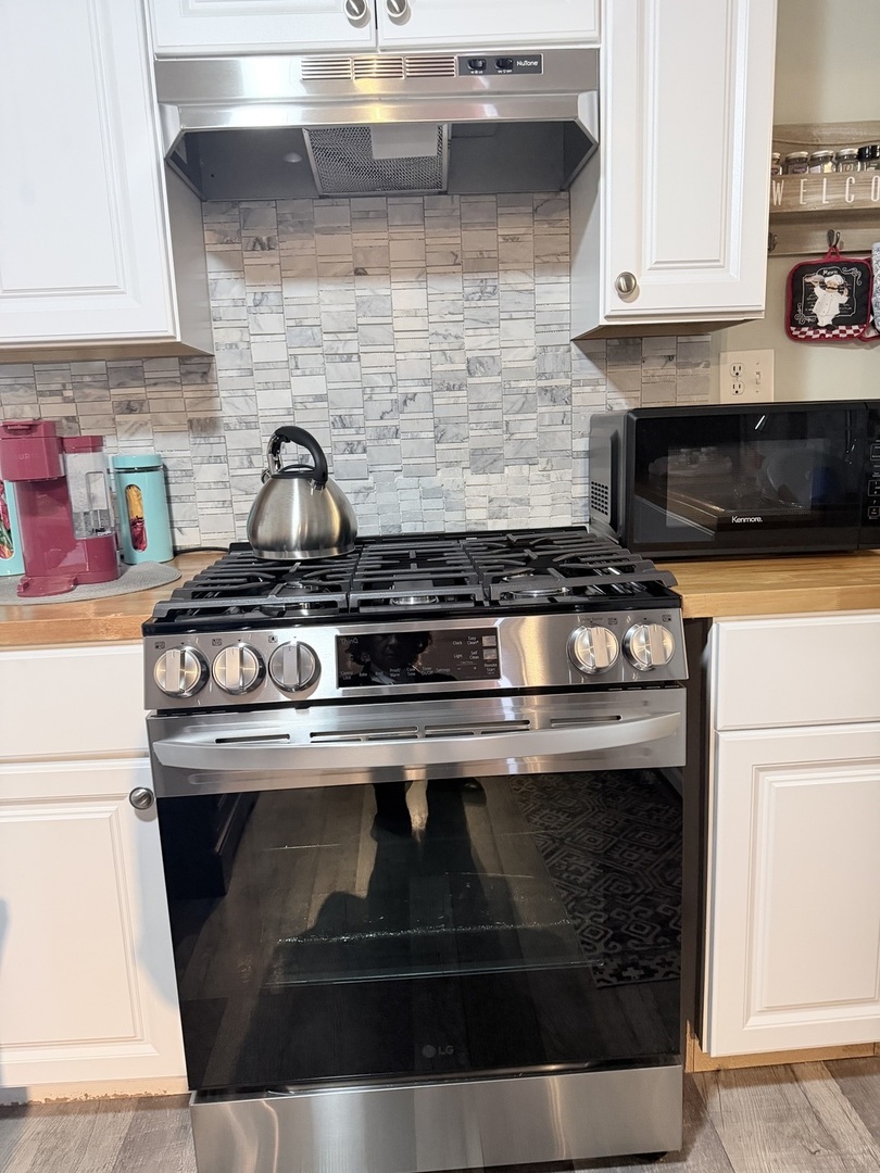 404 N Kinzie Street, Thornton, IL 60476