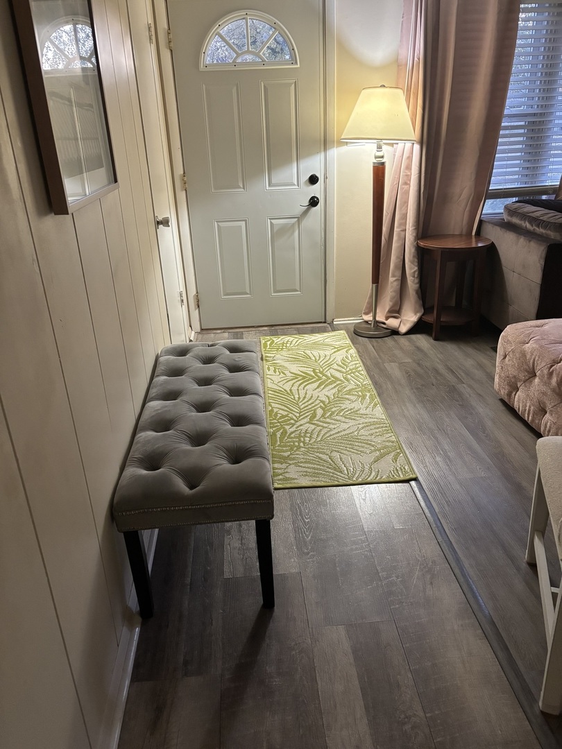 404 N Kinzie Street, Thornton, IL 60476