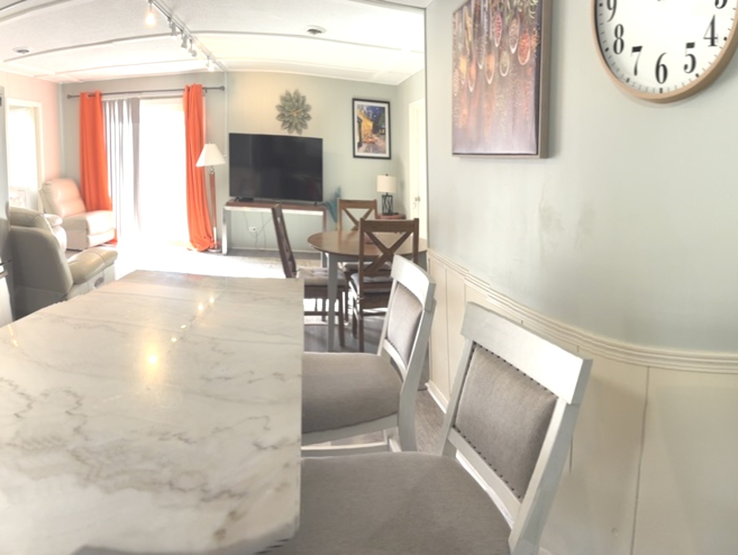 404 N Kinzie Street, Thornton, IL 60476