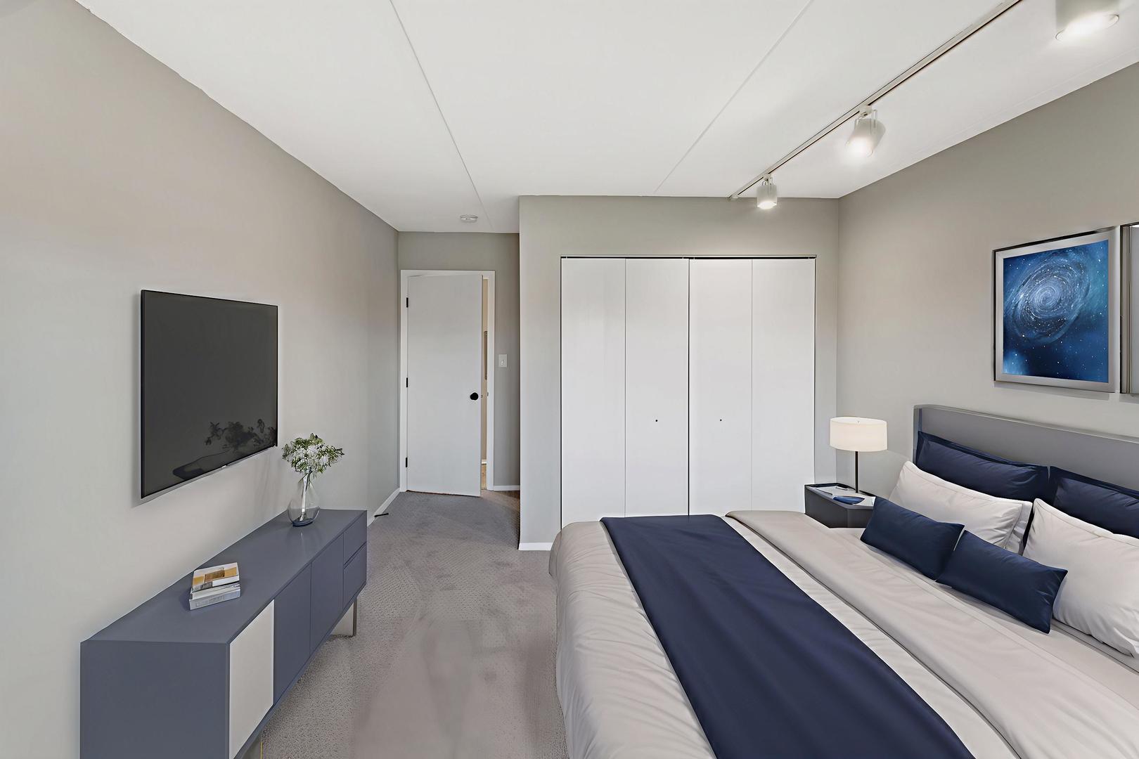 375 PLUM CREEK Drive #108, Wheeling, IL 60090