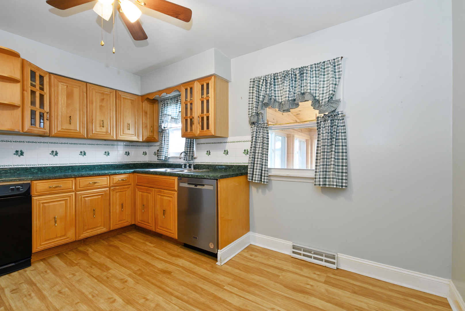 326 Old Hickory Road, New Lenox, IL 60451