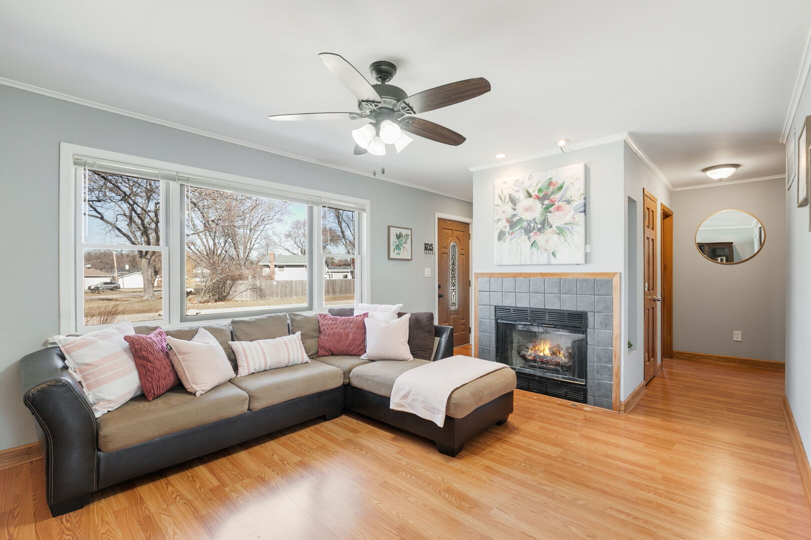 417 Lawrence Avenue, Grayslake, IL 60030