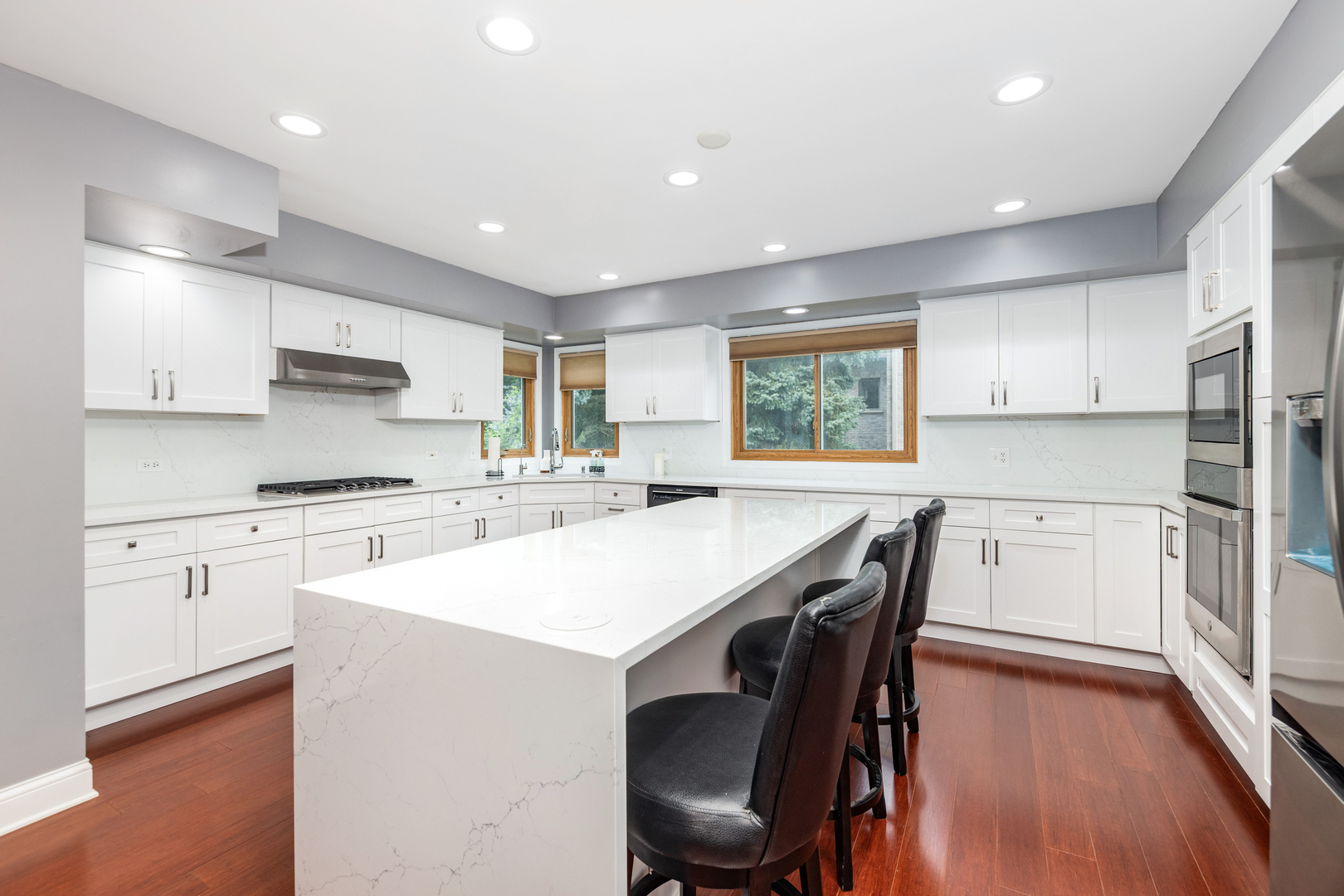 6722 Sweetbriar Lane, Darien, IL 60561