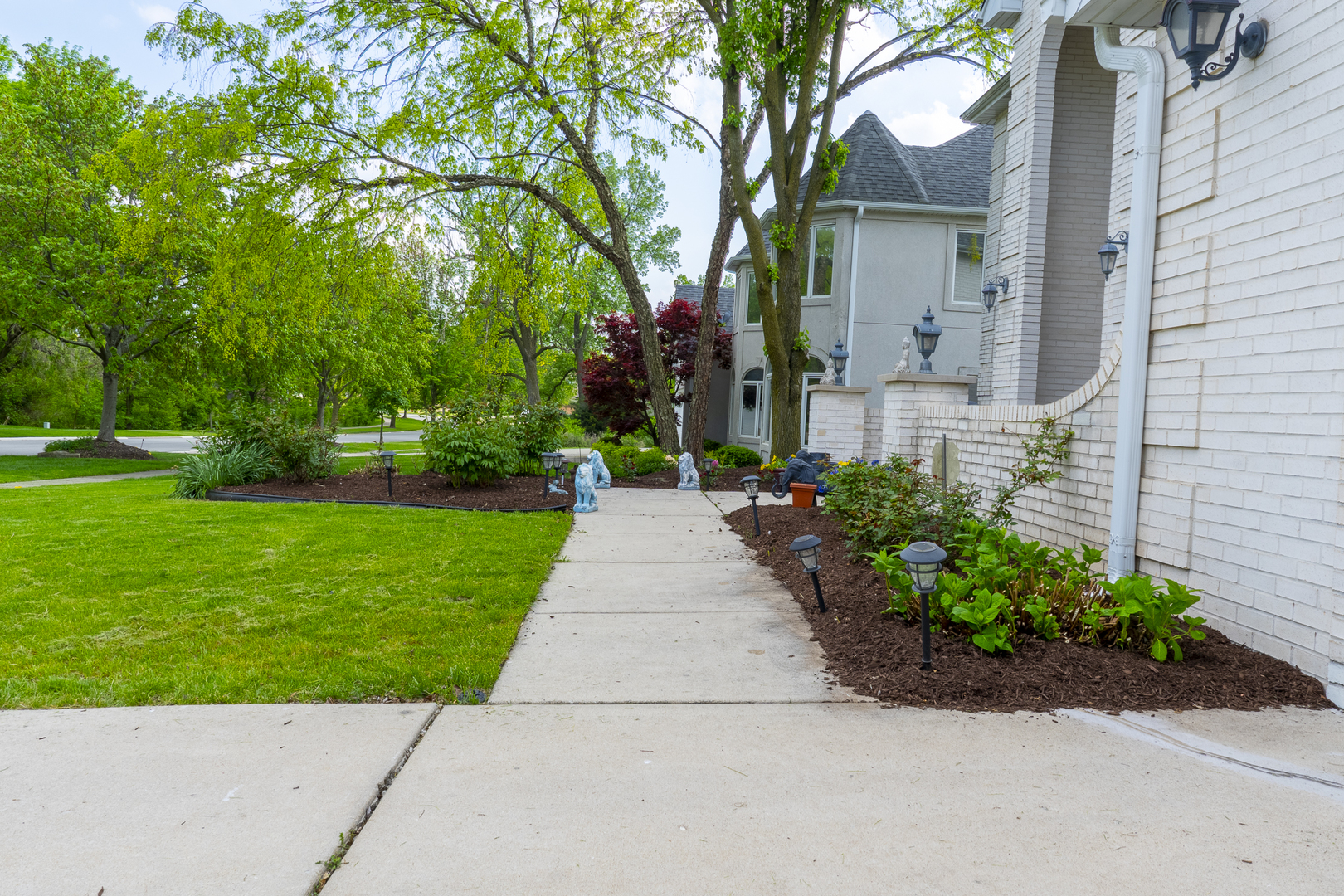 6722 Sweetbriar Lane, Darien, IL 60561