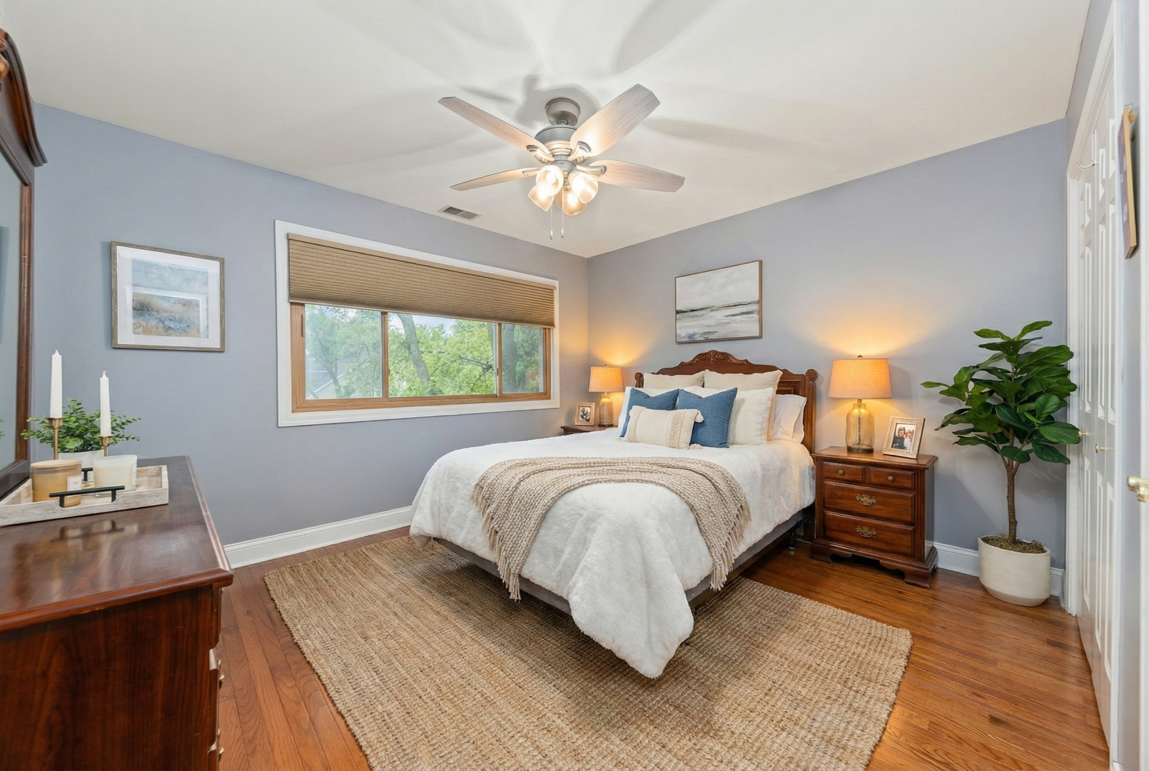 6722 Sweetbriar Lane, Darien, IL 60561