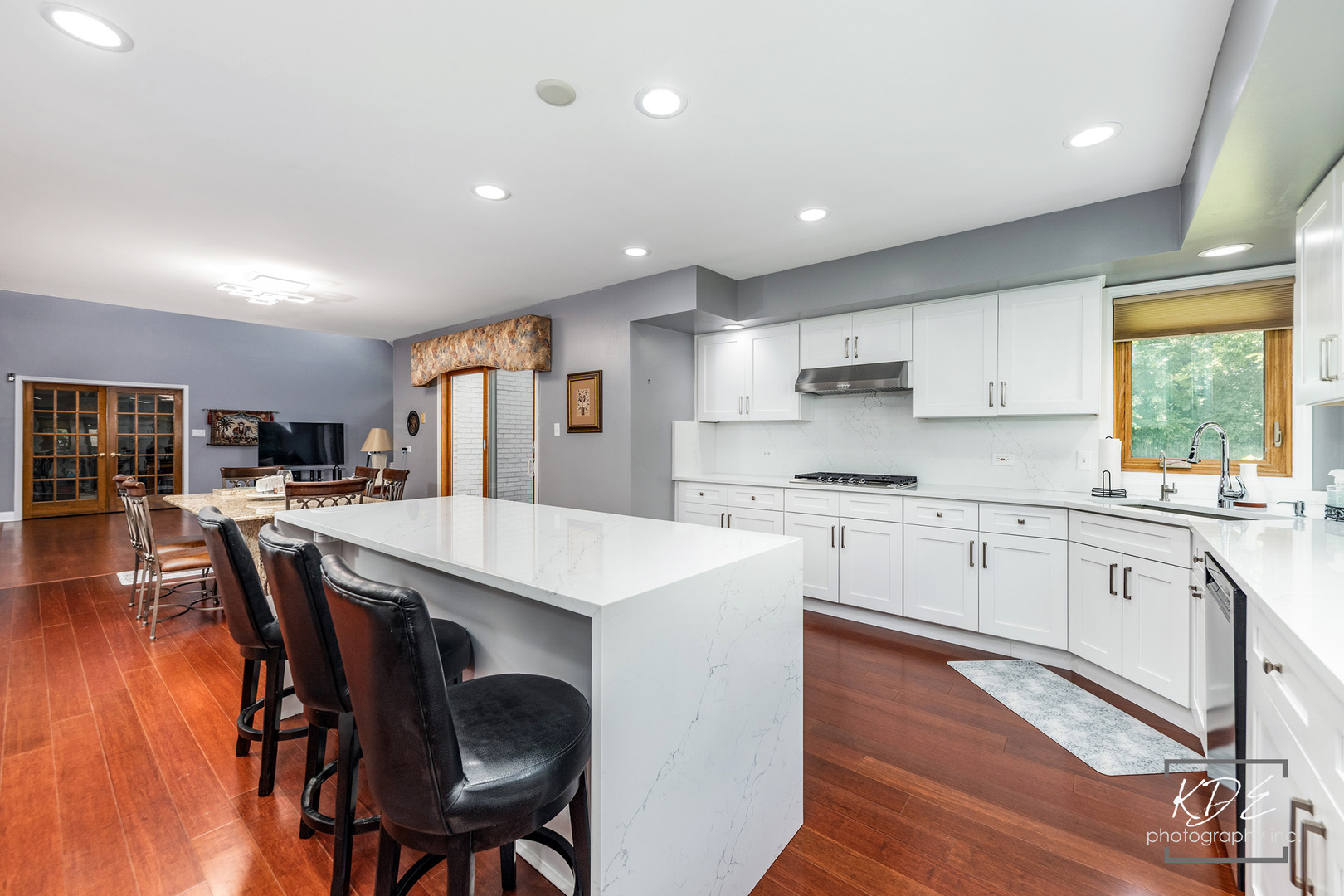 6722 Sweetbriar Lane, Darien, IL 60561