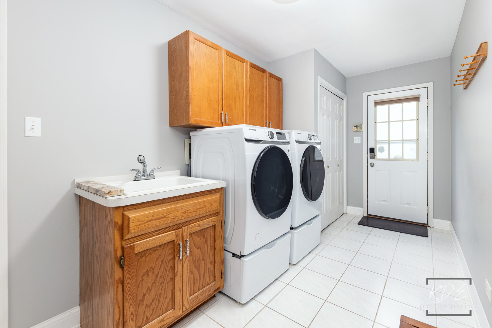 6722 Sweetbriar Lane, Darien, IL 60561