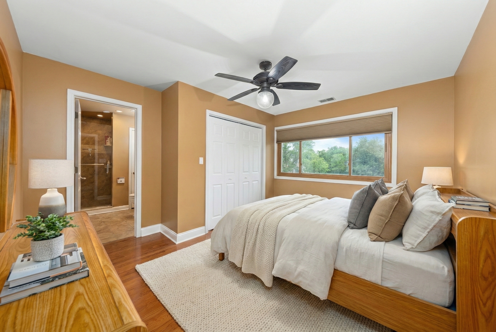 6722 Sweetbriar Lane, Darien, IL 60561