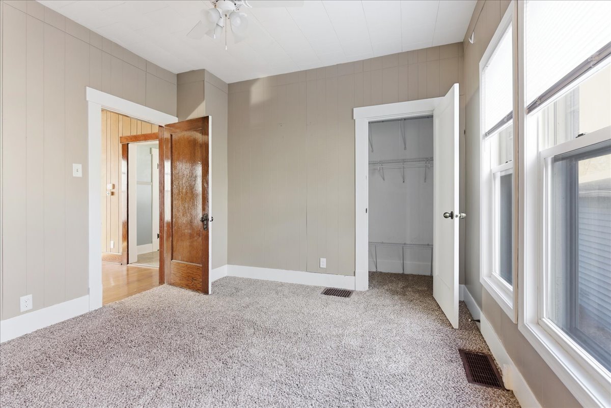 404 E Ash Street, Fairbury, IL 61739