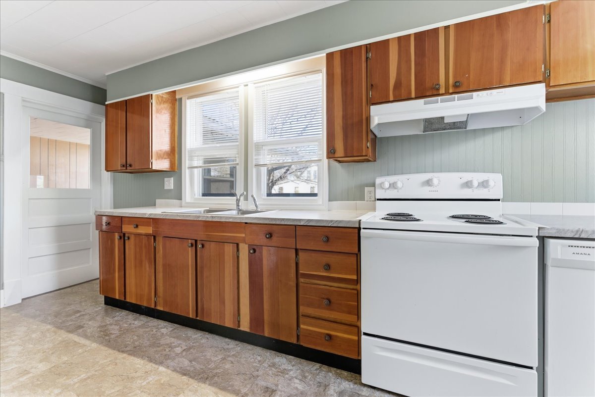 404 E Ash Street, Fairbury, IL 61739