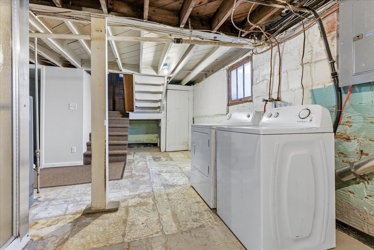 404 E Ash Street, Fairbury, IL 61739