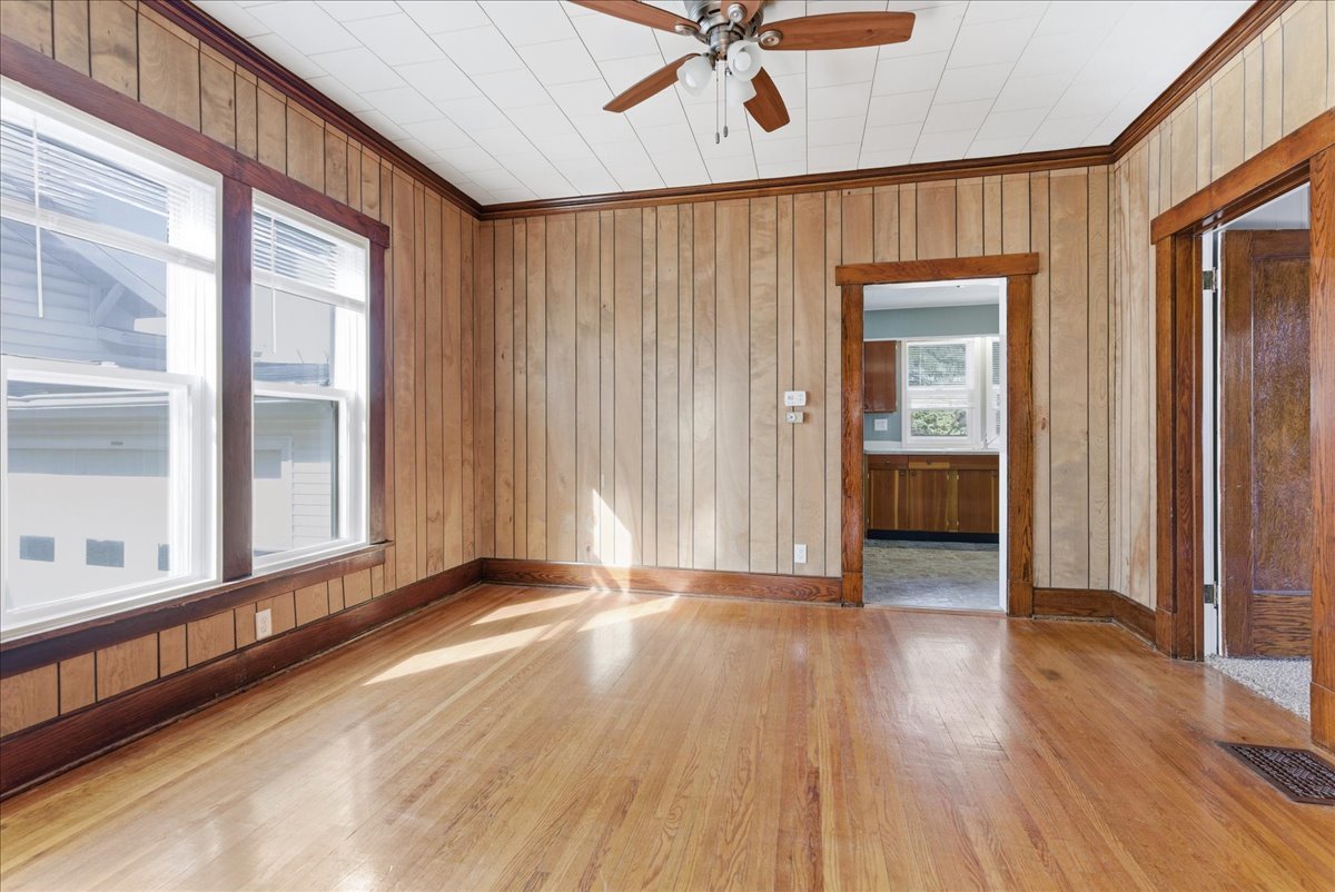 404 E Ash Street, Fairbury, IL 61739