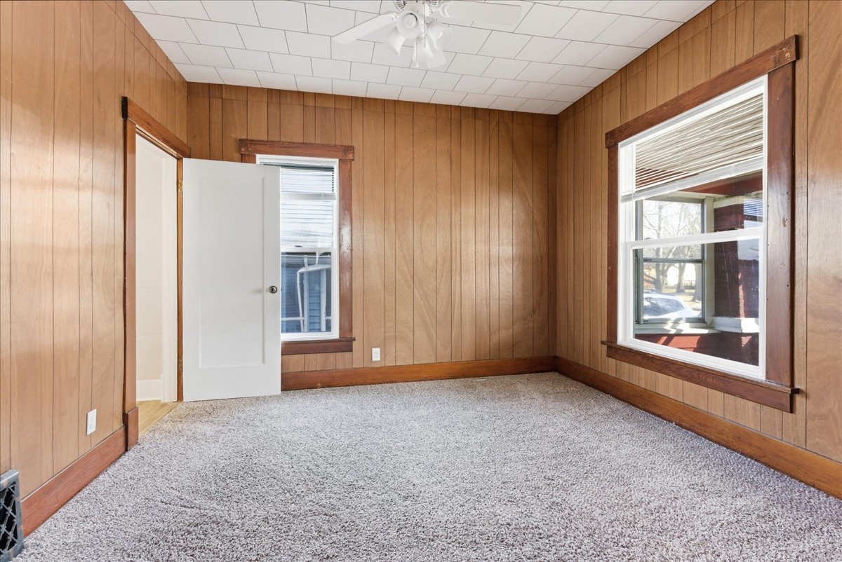 404 E Ash Street, Fairbury, IL 61739