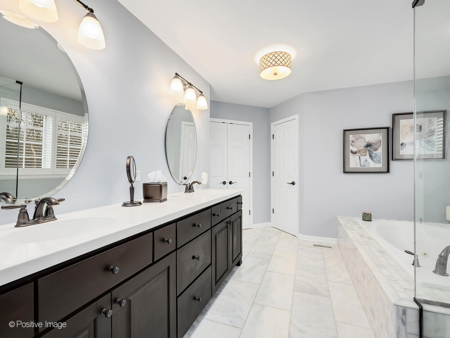 525 S Oak Avenue, Westmont, IL 60559