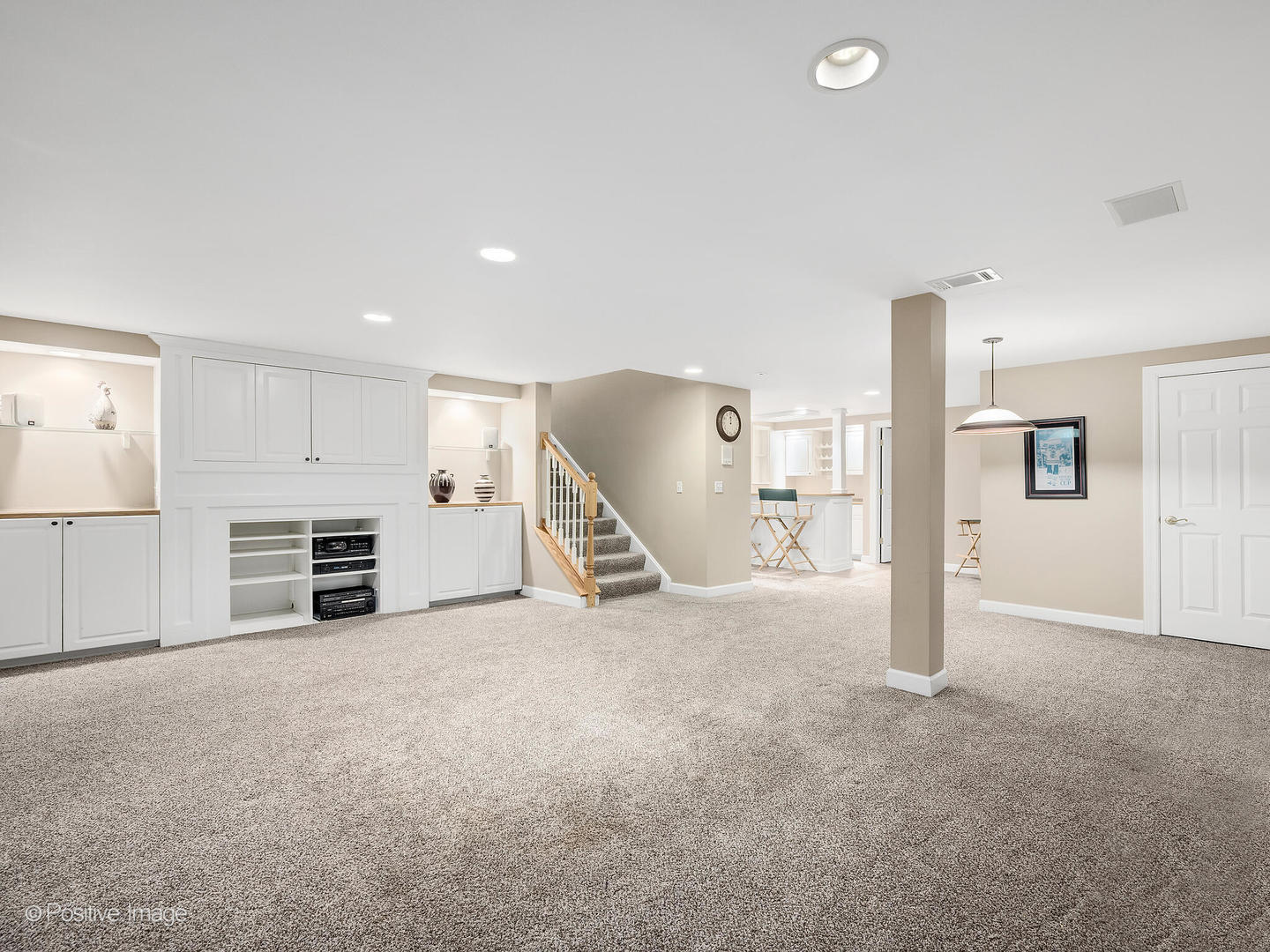 525 S Oak Avenue, Westmont, IL 60559