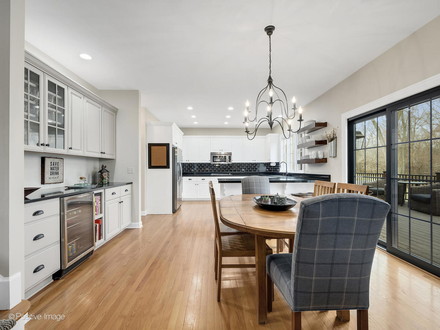 525 S Oak Avenue, Westmont, IL 60559