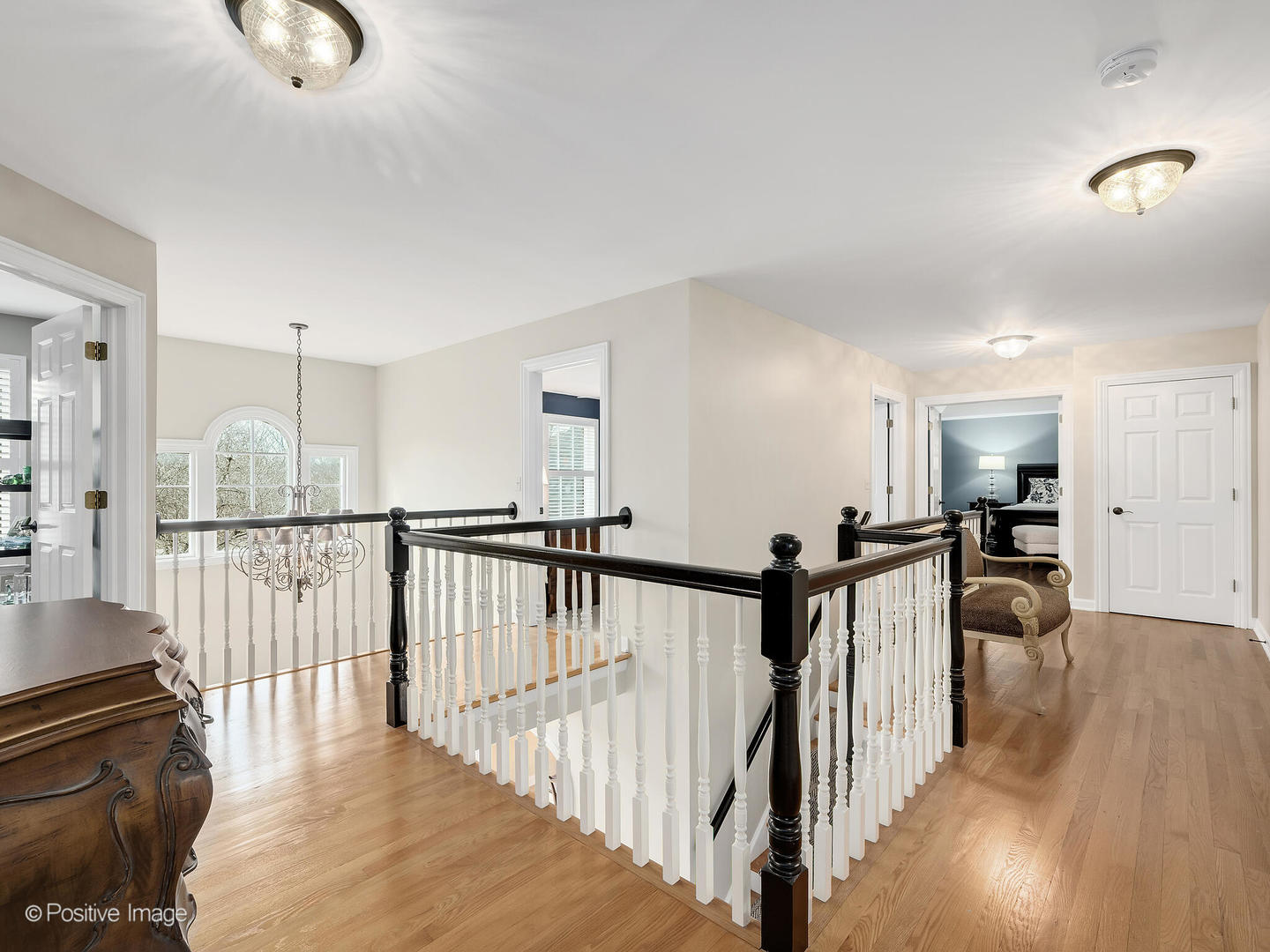 525 S Oak Avenue, Westmont, IL 60559