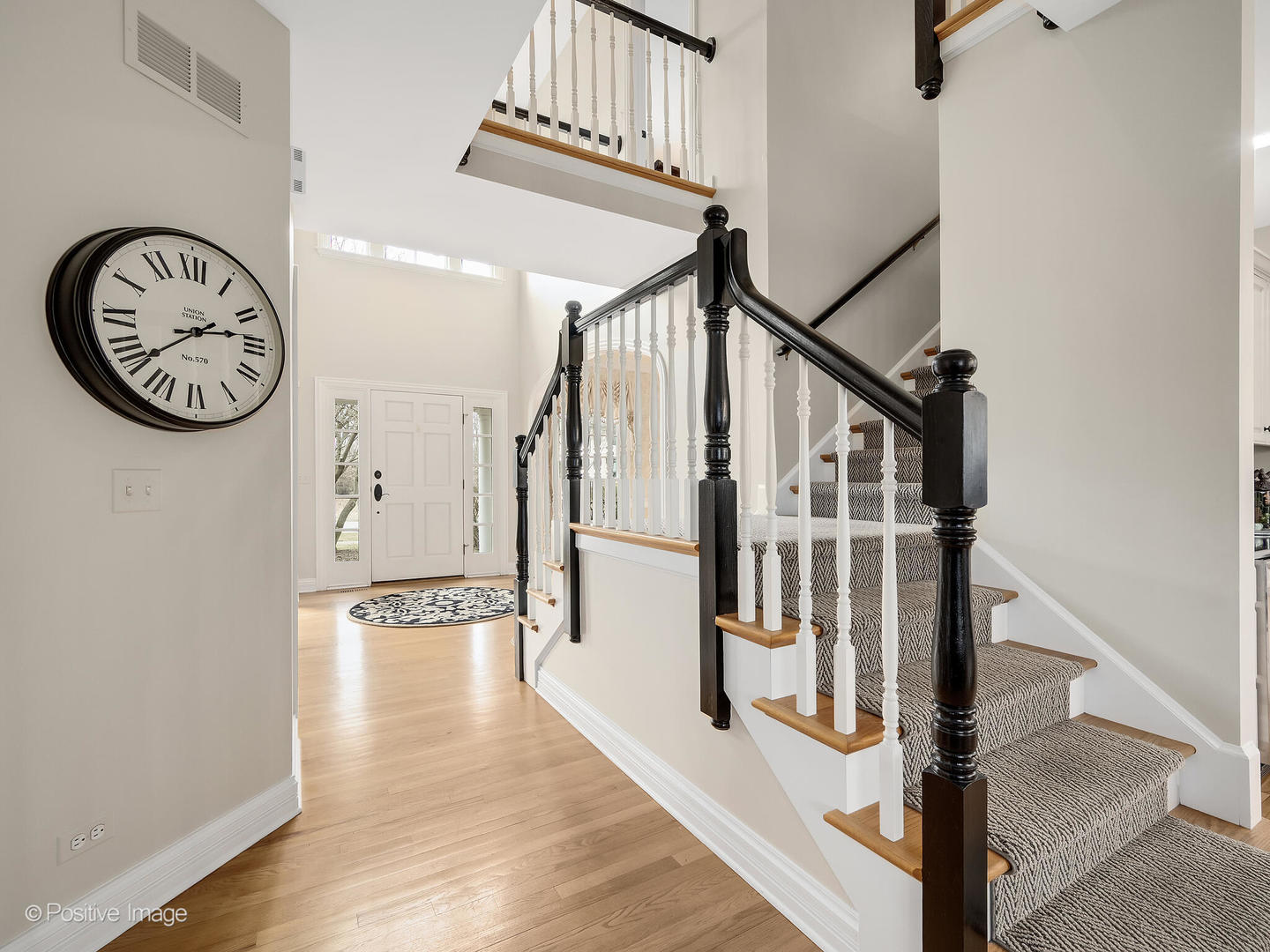 525 S Oak Avenue, Westmont, IL 60559