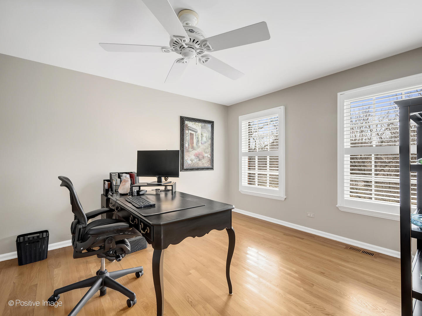 525 S Oak Avenue, Westmont, IL 60559