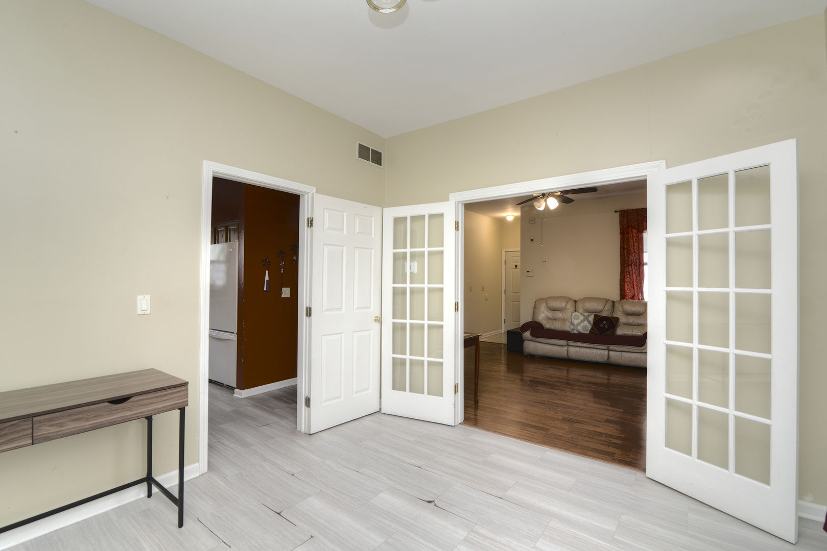 323 S Broadway Avenue, Aurora, IL 60505