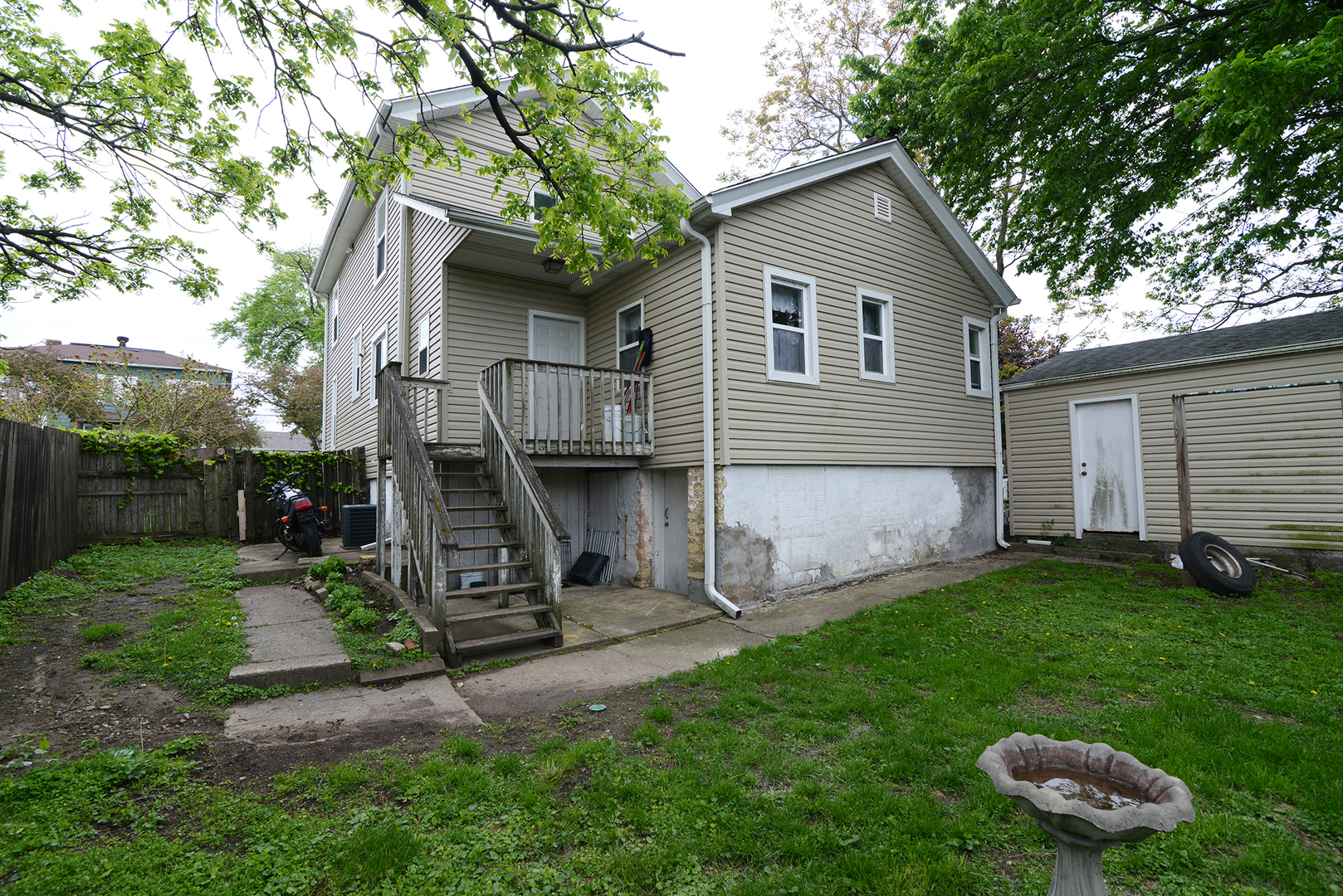 323 S Broadway Avenue, Aurora, IL 60505