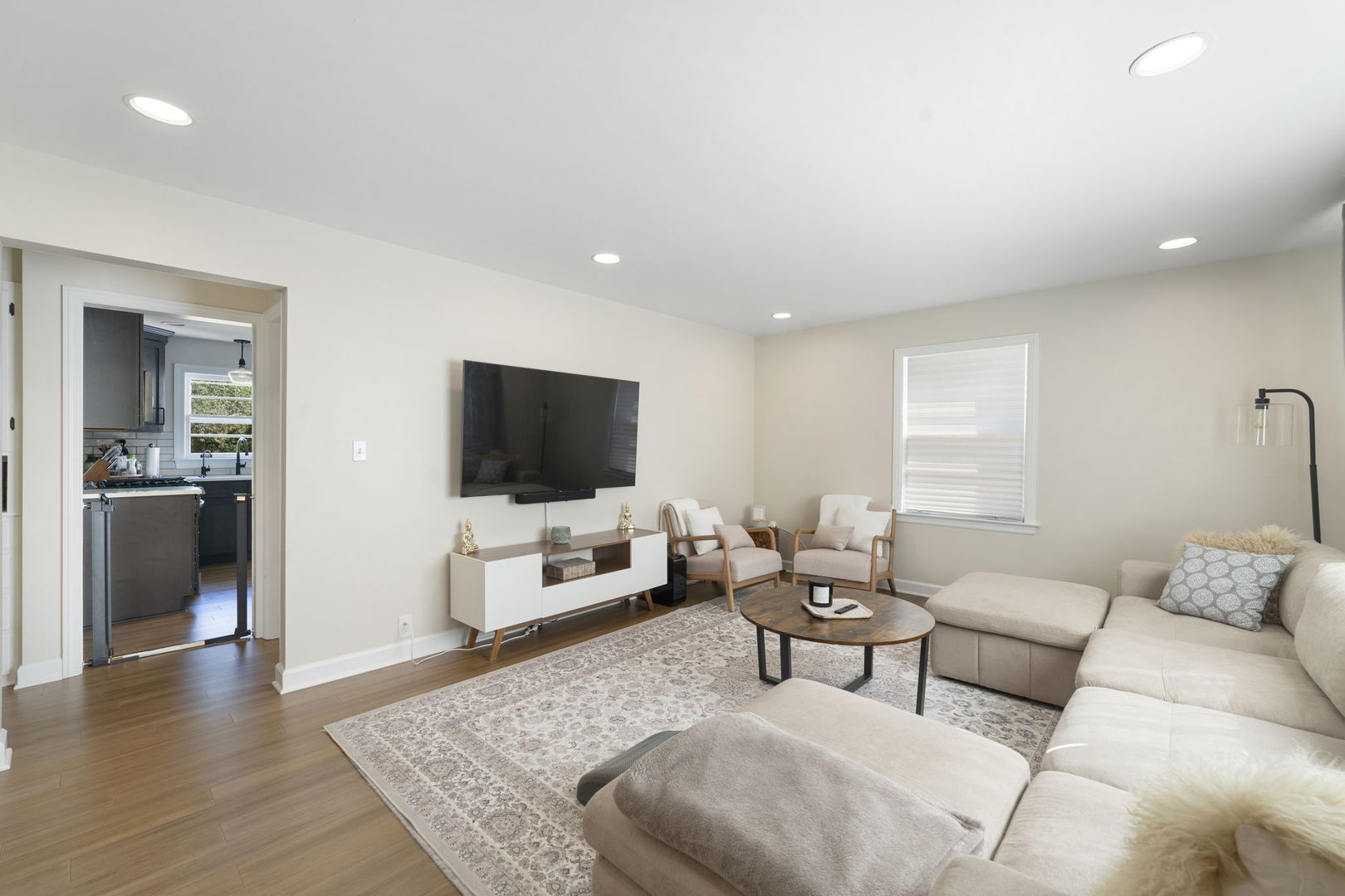 706 Geneva Street, West Dundee, IL 60118