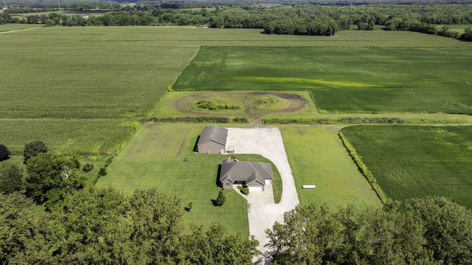 22954 McGuire Road, Wilmington, IL 60481