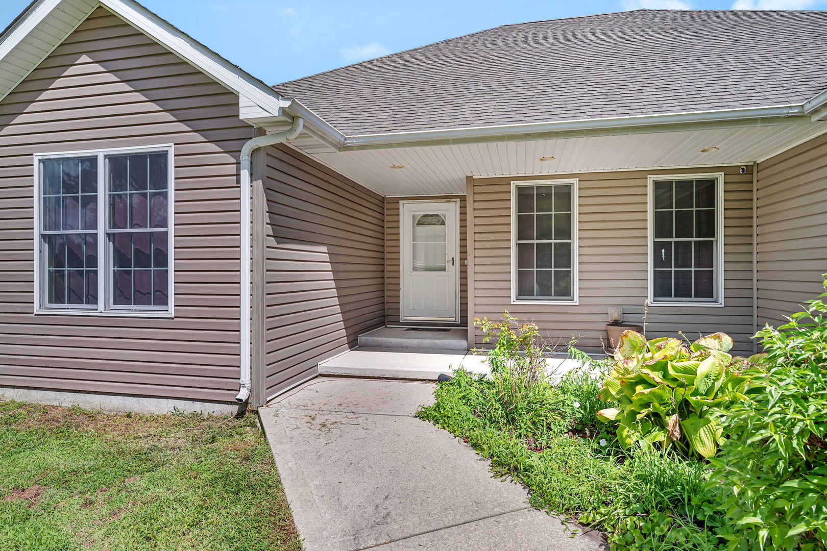 22954 McGuire Road, Wilmington, IL 60481