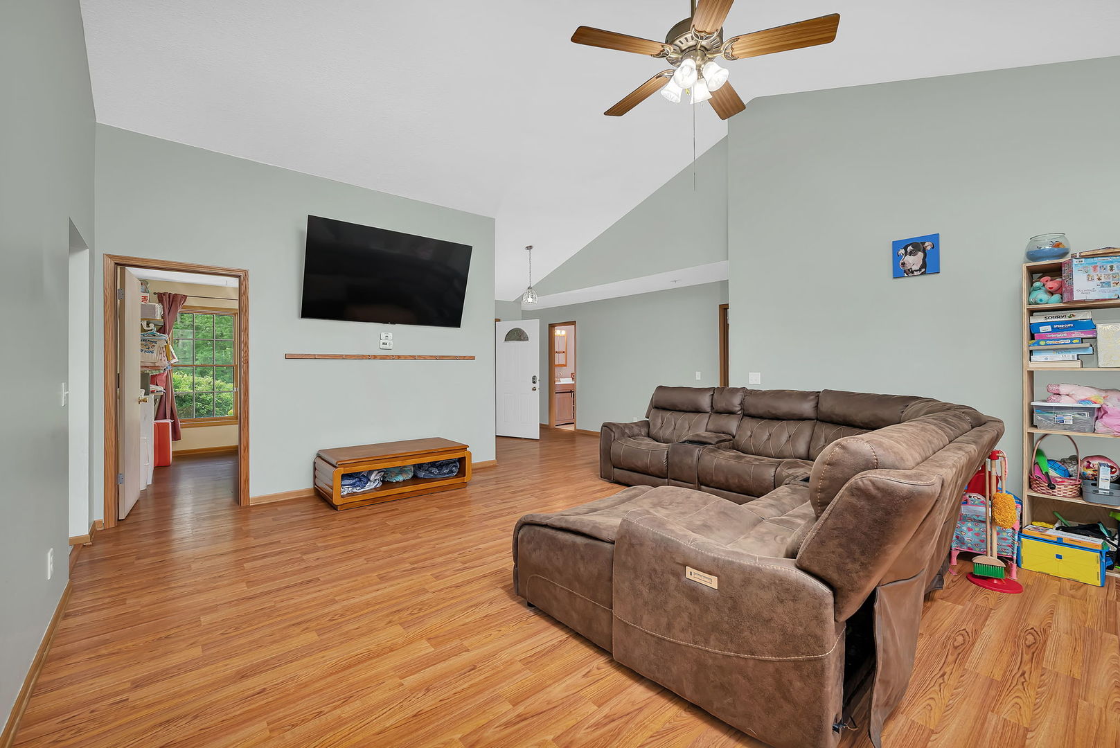 22954 McGuire Road, Wilmington, IL 60481