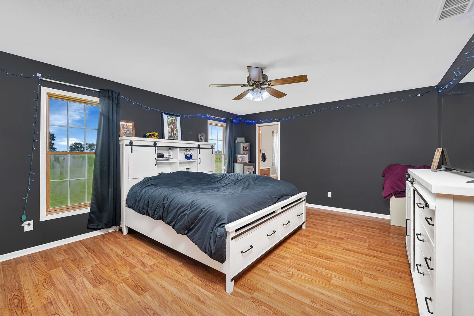 22954 McGuire Road, Wilmington, IL 60481