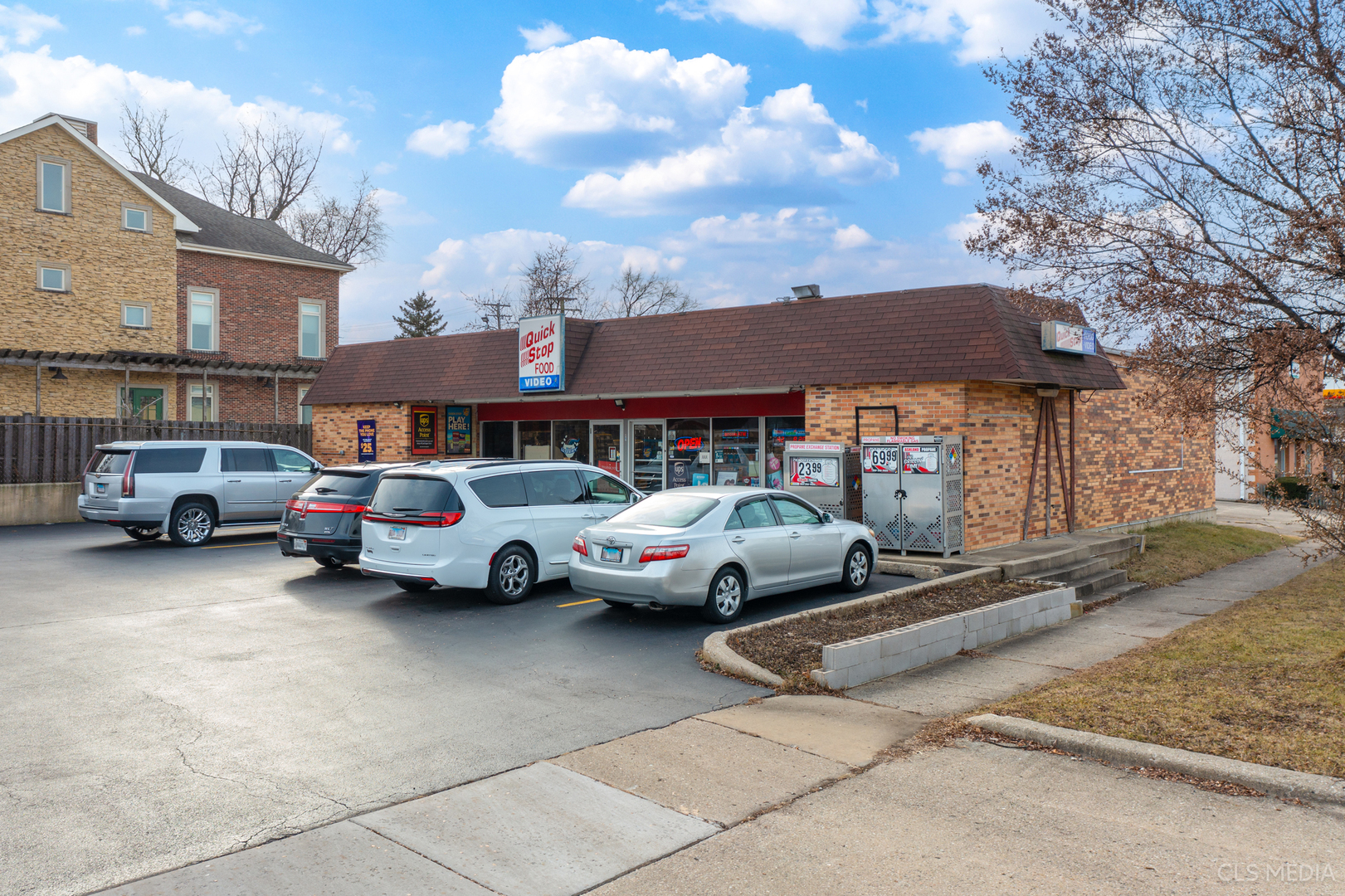 427 E Palatine Road, Palatine, IL 60074