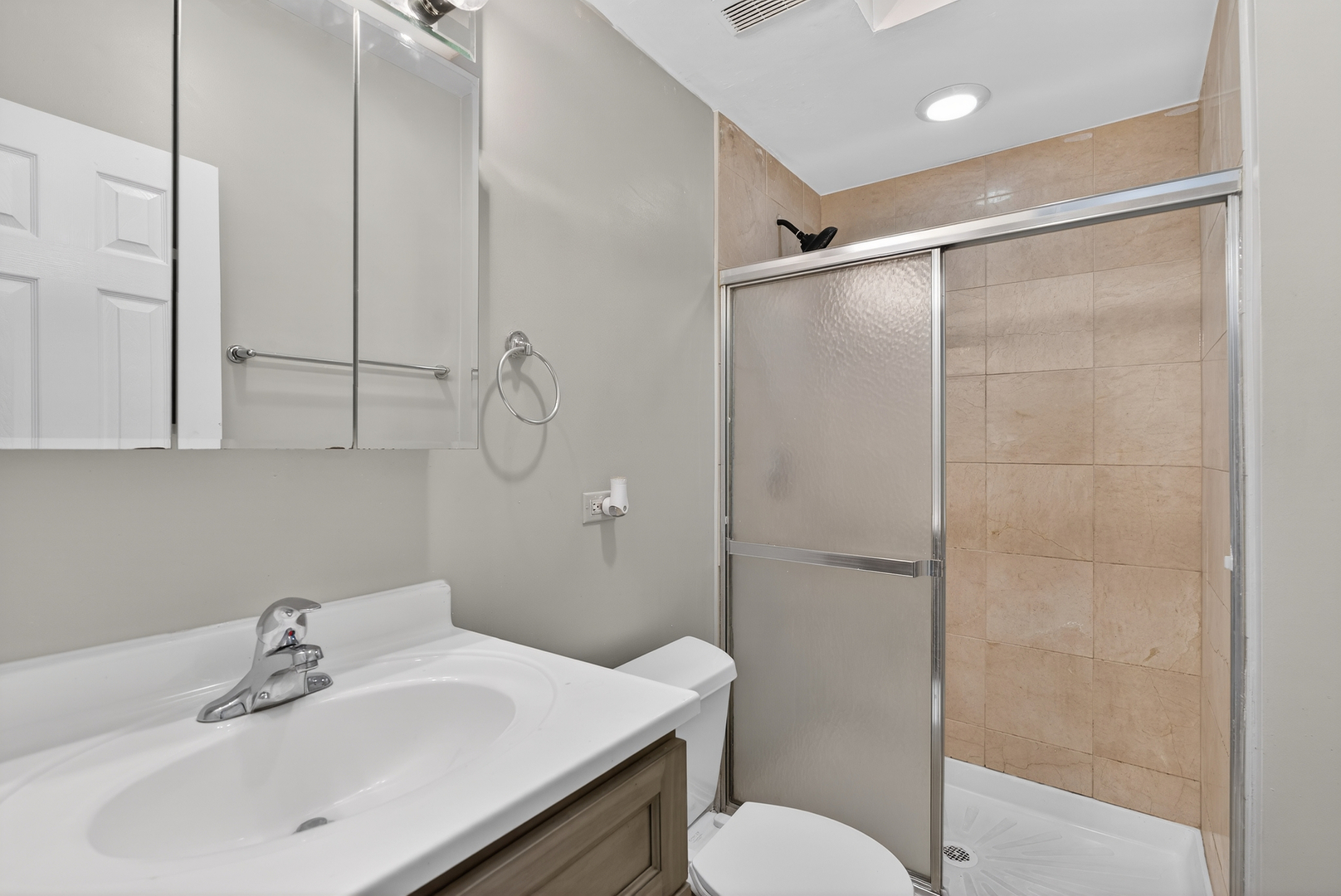 9100 Lamon Avenue #1N, Skokie, IL 60077