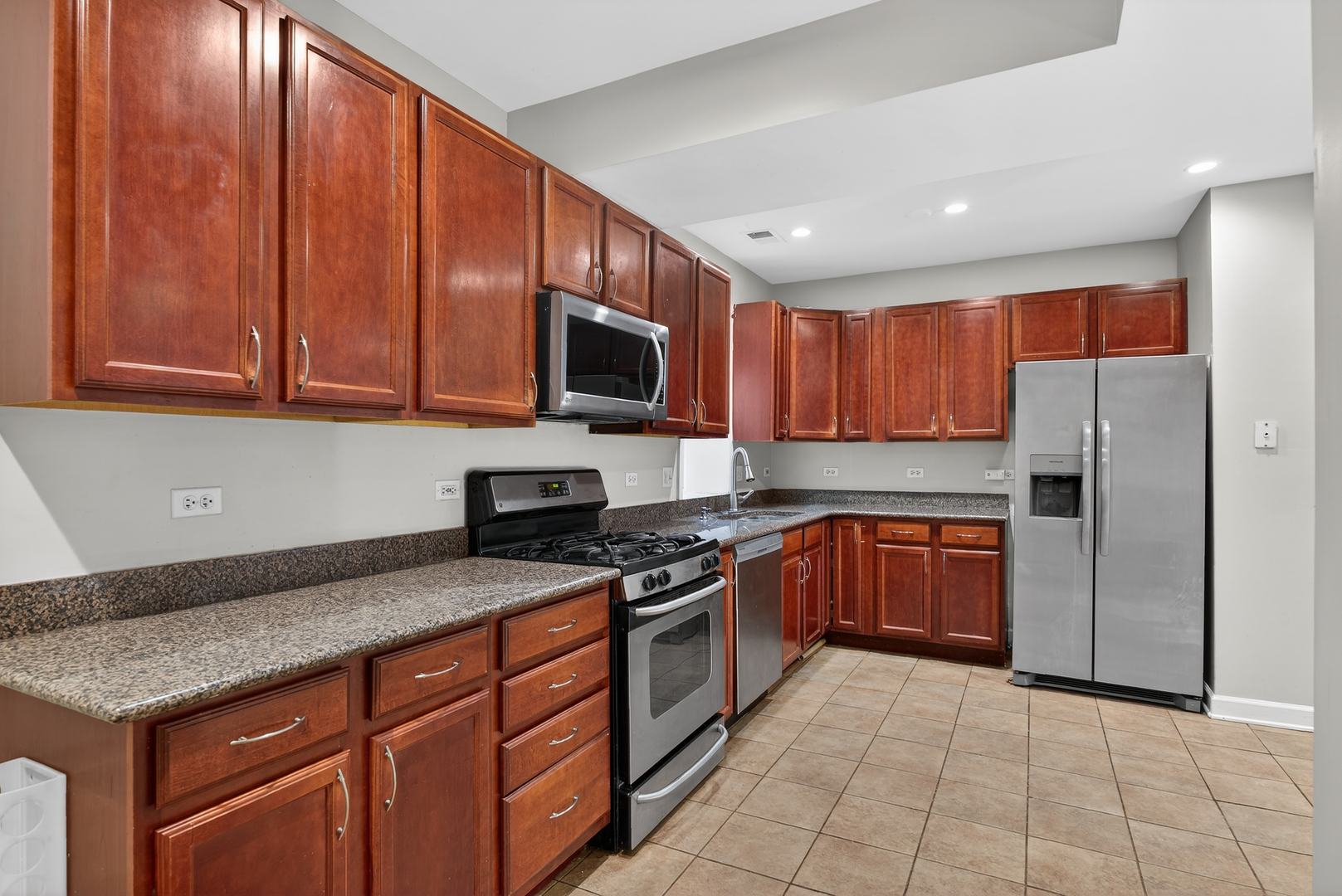 9100 Lamon Avenue #1N, Skokie, IL 60077