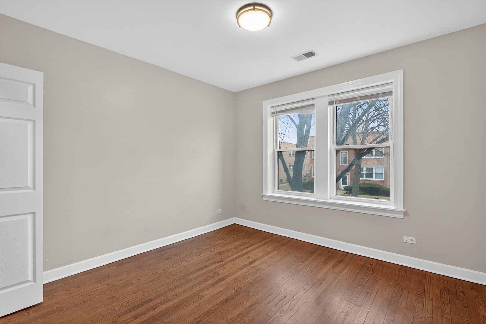 9100 Lamon Avenue #1N, Skokie, IL 60077