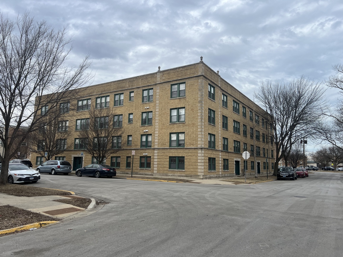 9100 Lamon Avenue #1N, Skokie, IL 60077