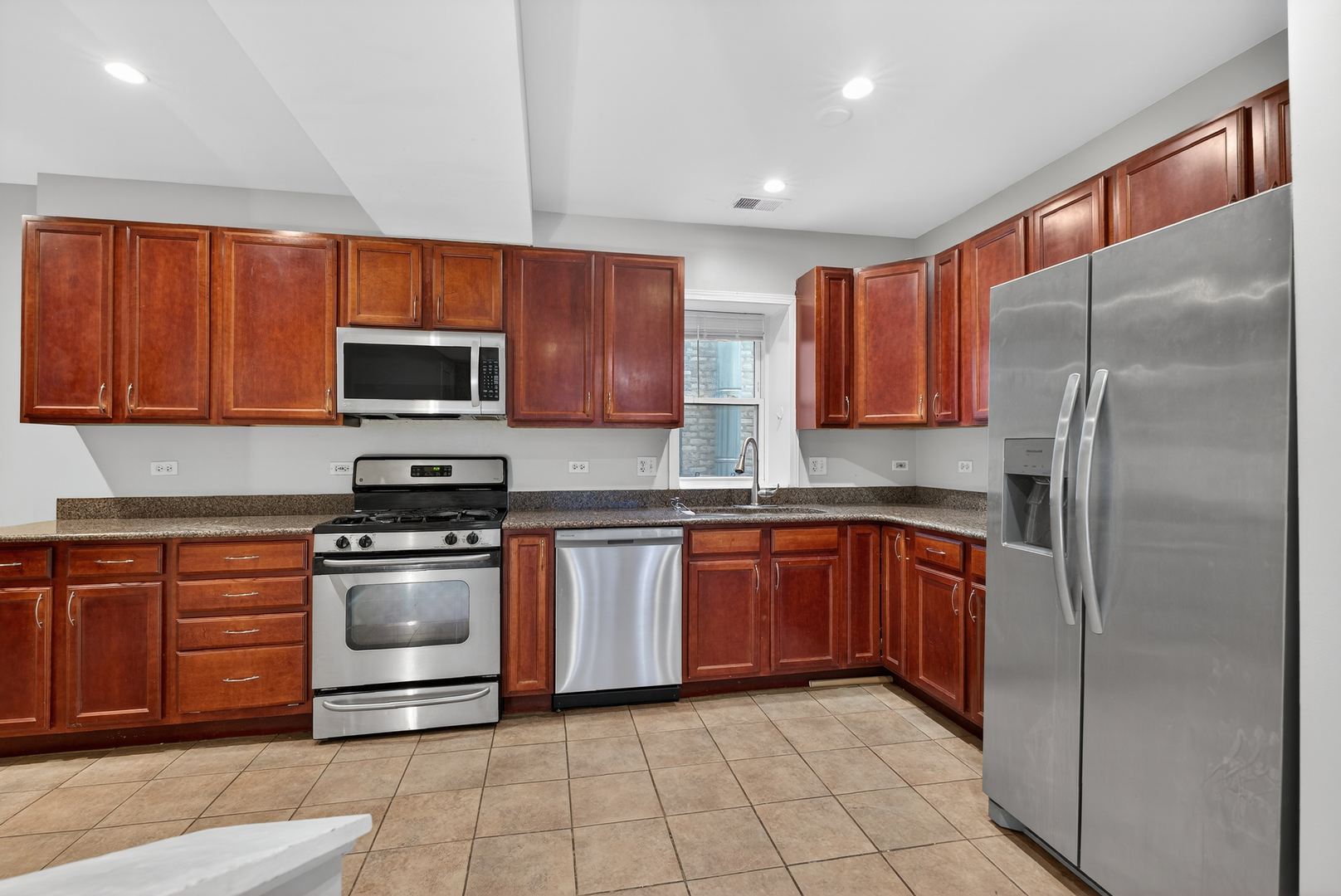 9100 Lamon Avenue #1N, Skokie, IL 60077