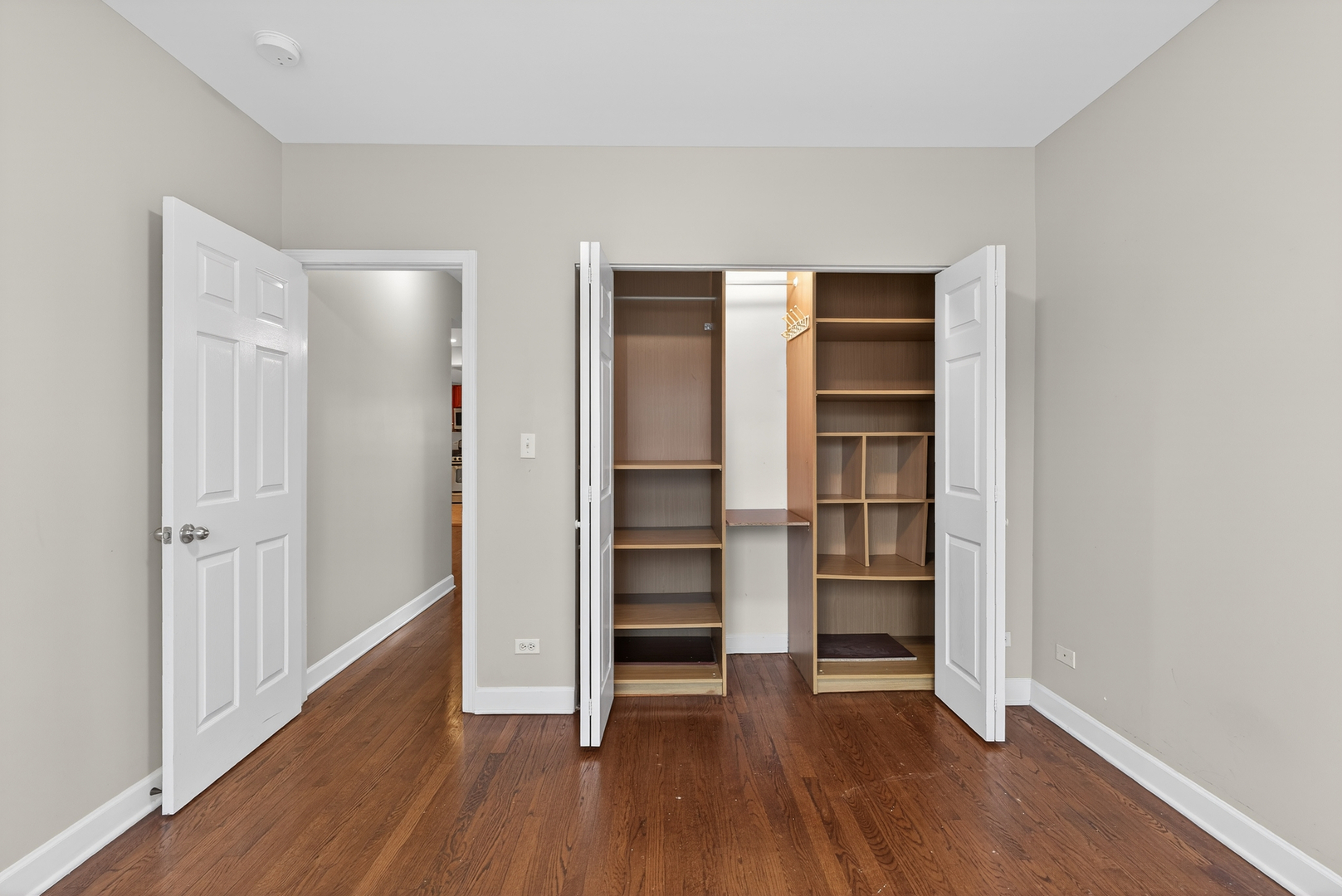 9100 Lamon Avenue #1N, Skokie, IL 60077